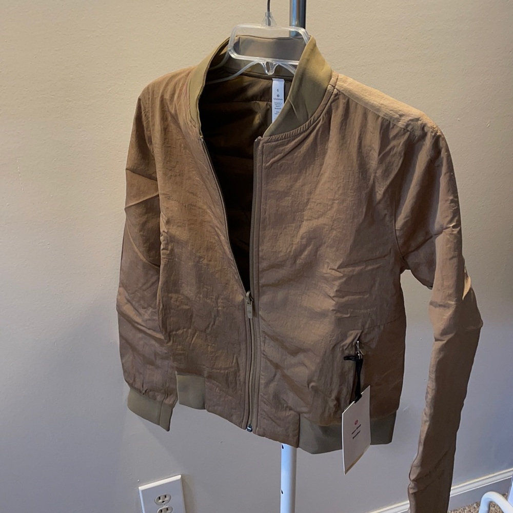 Lululemon non stop bomber jacket
